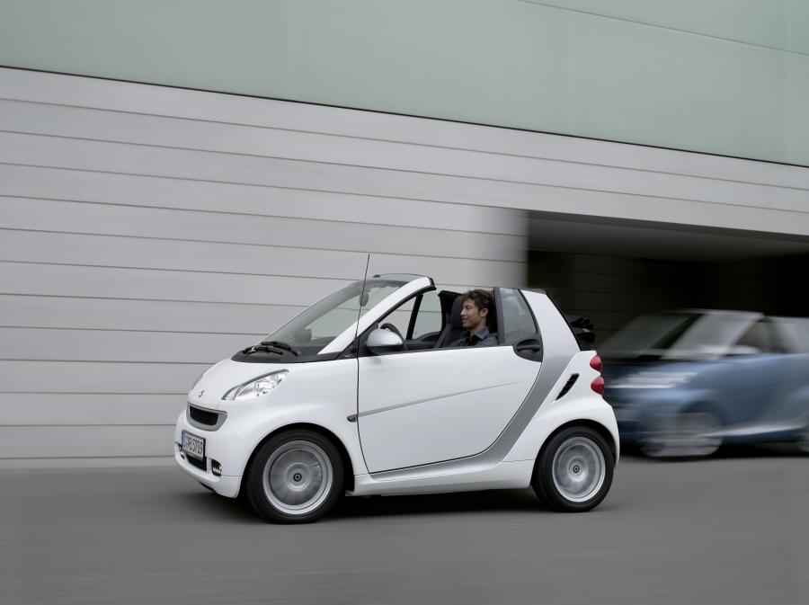  Smart ForTwo Cabrio 2010 года  (фото 8 из 42)